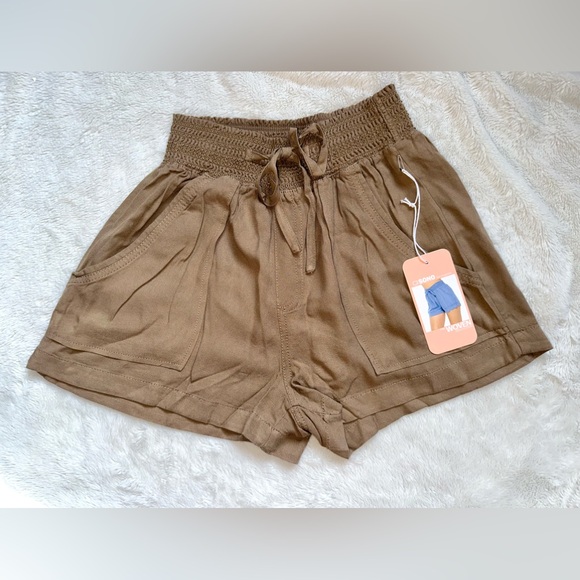 NWT Woman’s Shorts - Picture 2 of 7